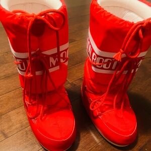 Moon Boots